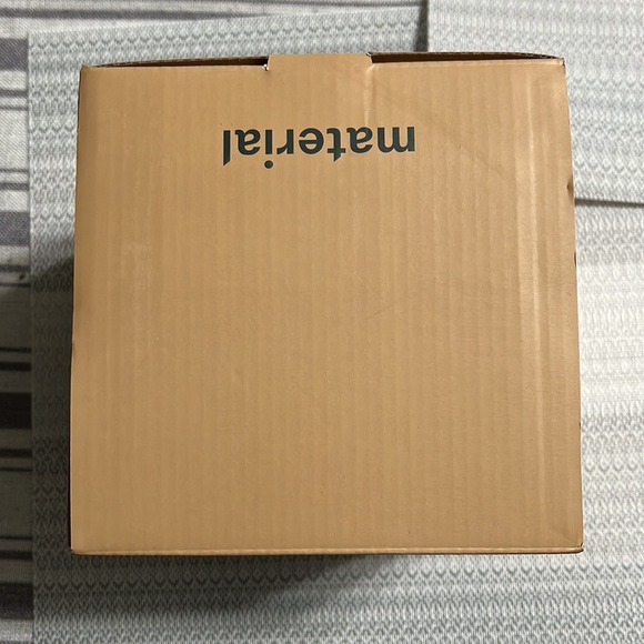 The material glass canisters - Picture 2 of 6